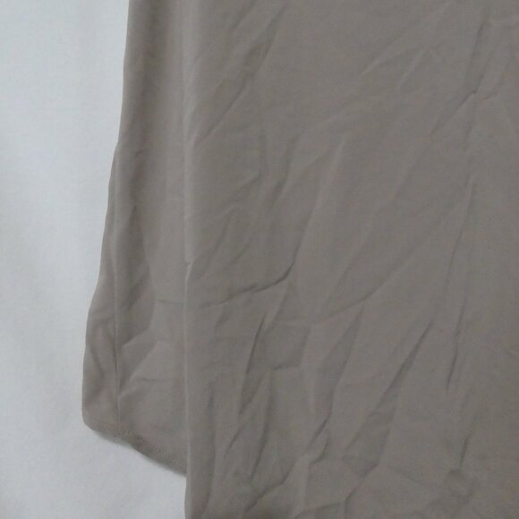 FLUO | small | Sleeveless High-Low Collared Blouse | Made In USA - Picture 12 of 15